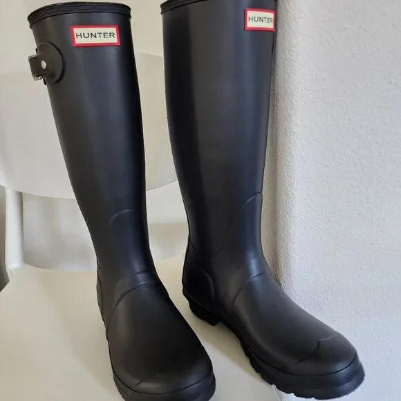 Hunter Women's Original Tall Rain Boots – Sustainable Style 🌧️🌱 - Picture 4 of 14